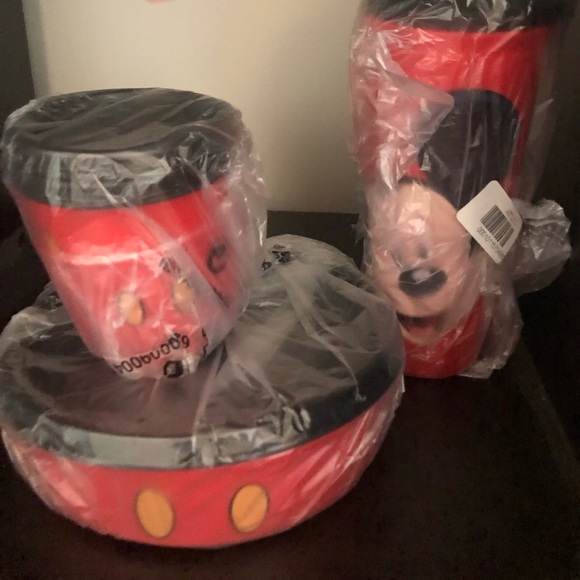 Tupperware Mickey kits - Picture 2 of 2